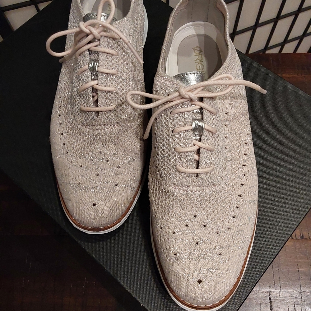 Pink Knit Lace-Up Shoes